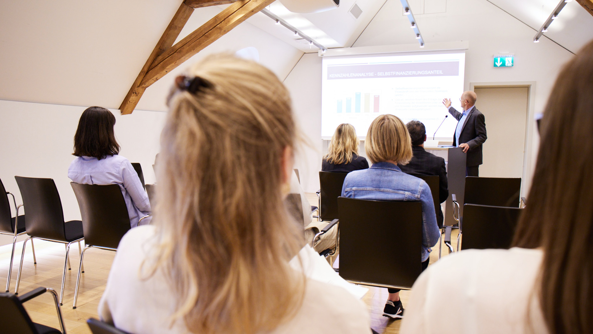 Bankettsetting im Spittelsaal Tagungszentrum des Berner Generationenhauses